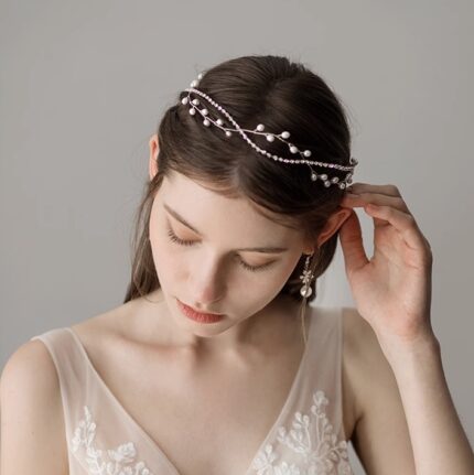 coiffe de mariée en chaîne de perles et de diamants